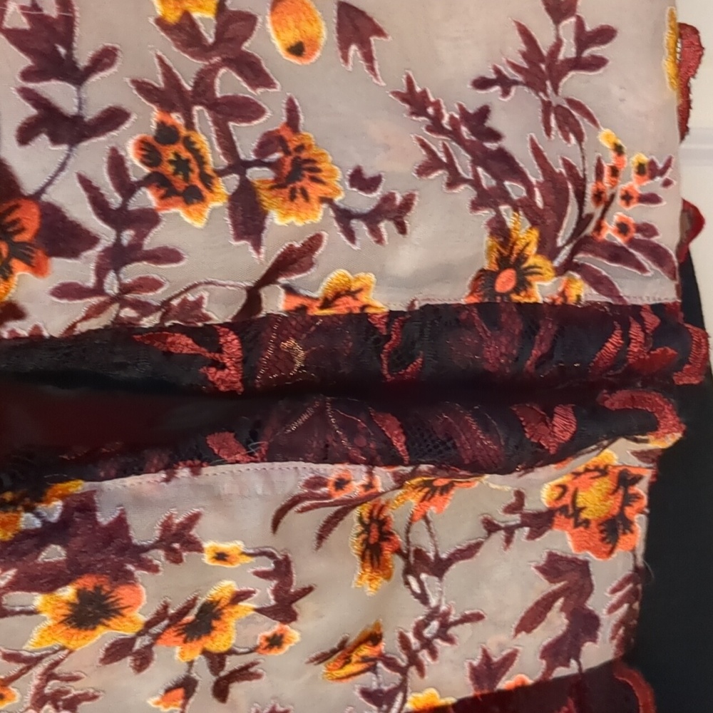 JOHN MARK Burgundy Floral velvet Lace burnout Kimono Shrug - Picture 4 of 8